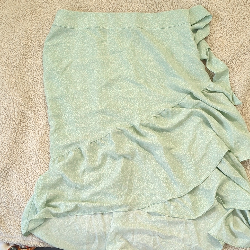 Lauren Conrad Wrap Style Skirt